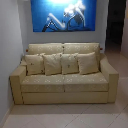 Spacious In - 100 M² With Shared Pool Appartement