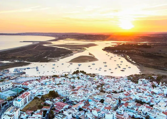 Spacious In - 100 M² With Shared Pool