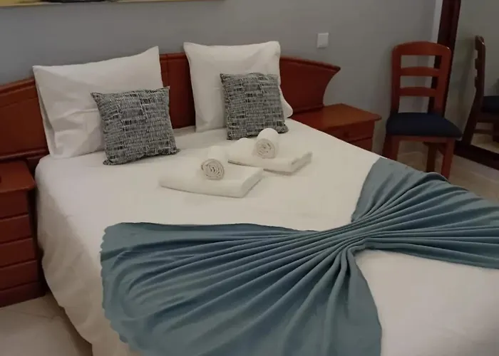 Spacious In - 100 M² With Shared Pool *