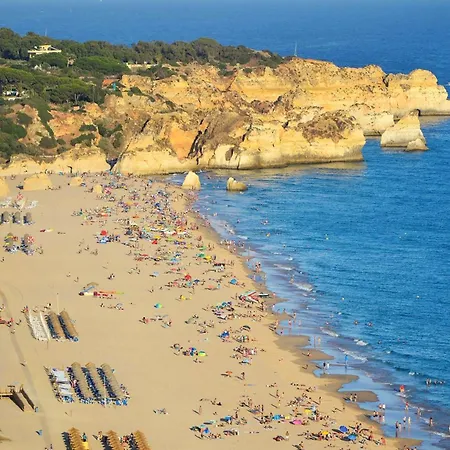 Spacious In - 100 M² With Shared Pool Apartamento