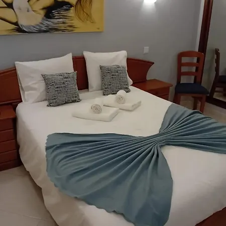 Spacious In - 100 M² With Shared Pool *